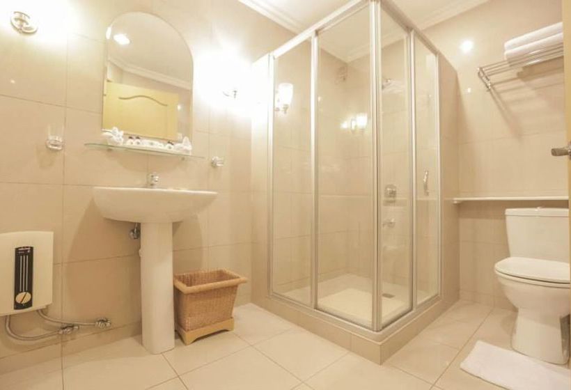 هتل The Grand Dame