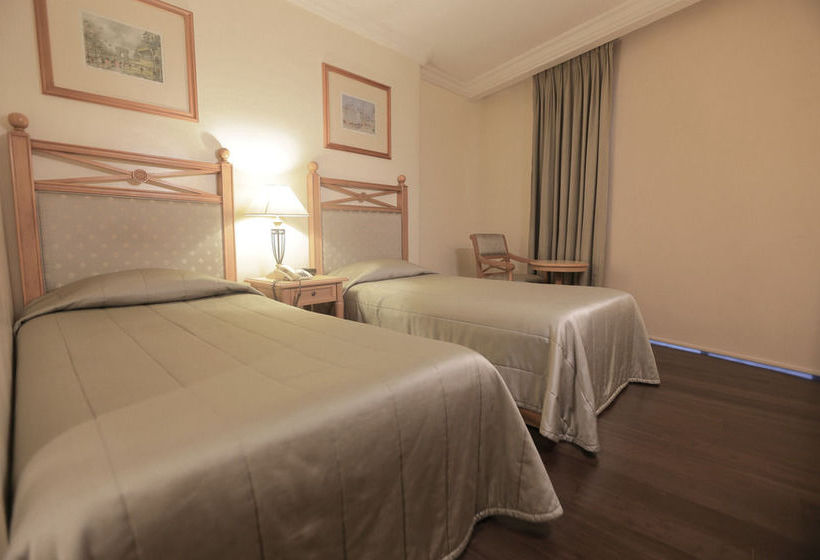 هتل The Grand Dame