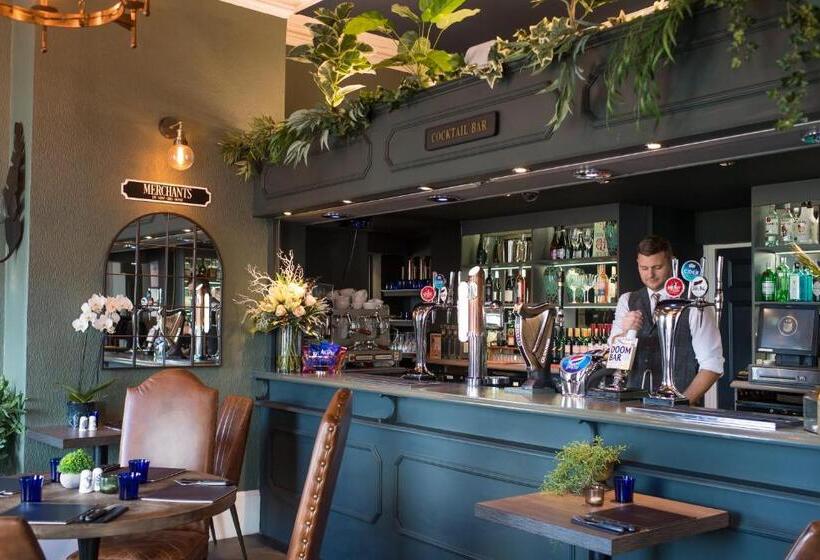 Отель The Royal