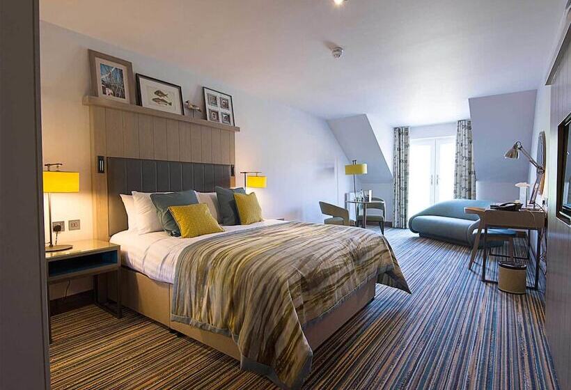 בית מלון כפרי The Waterside