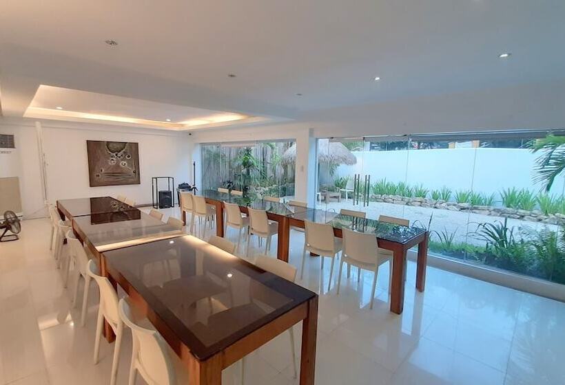 酒店 Urban Sands Iloilo