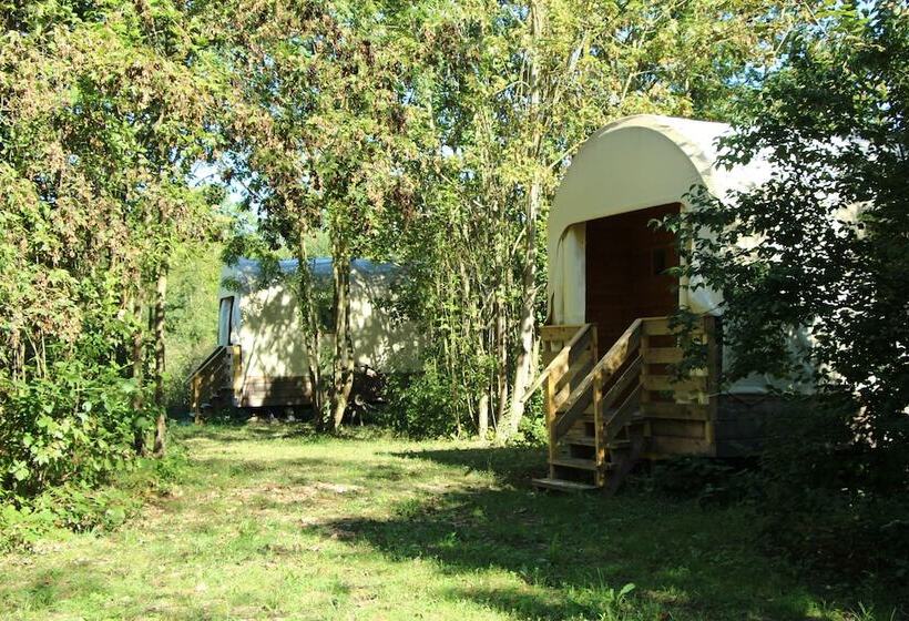 בית מלון כפרי Western City