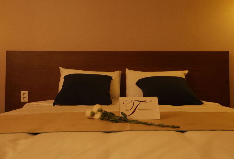 בית מלון כפרי Yihua