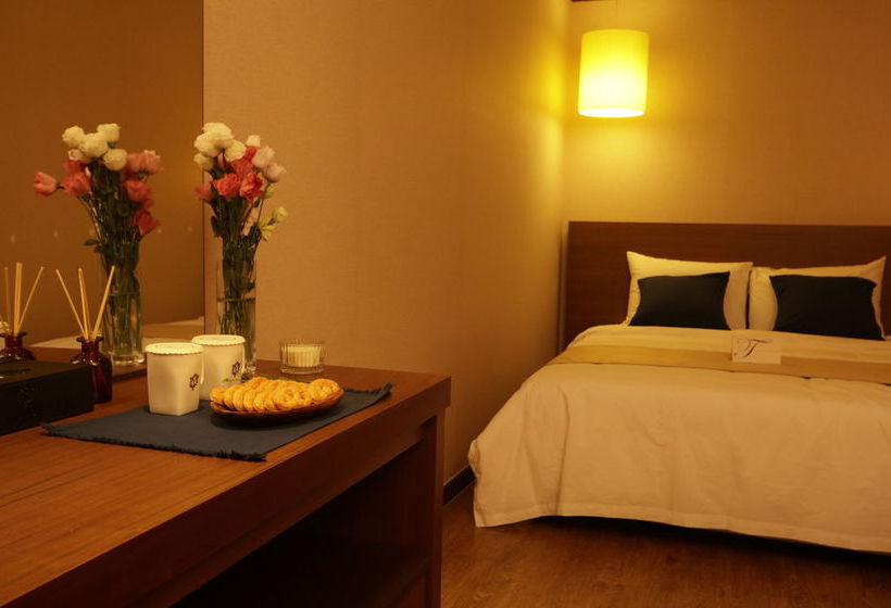 בית מלון כפרי Yihua