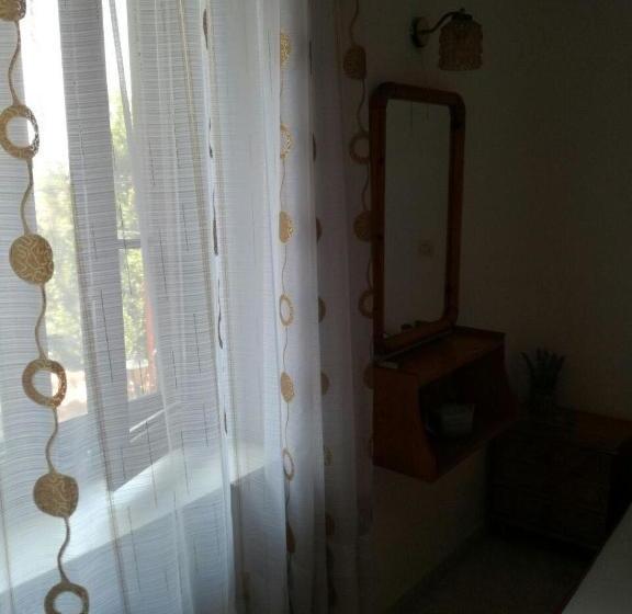 μαχη ενοικιαζόμενα δωμάτια