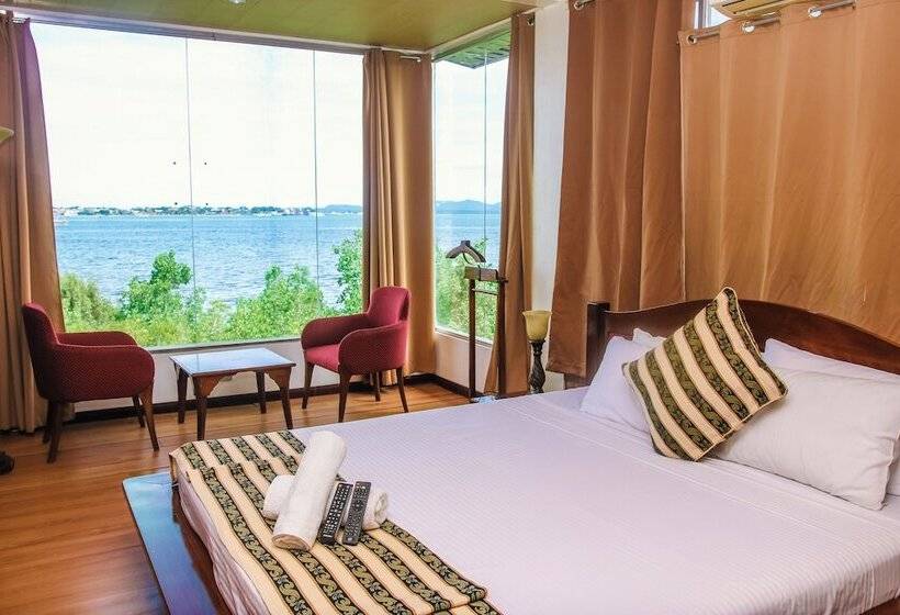 Marina Palawan Resort