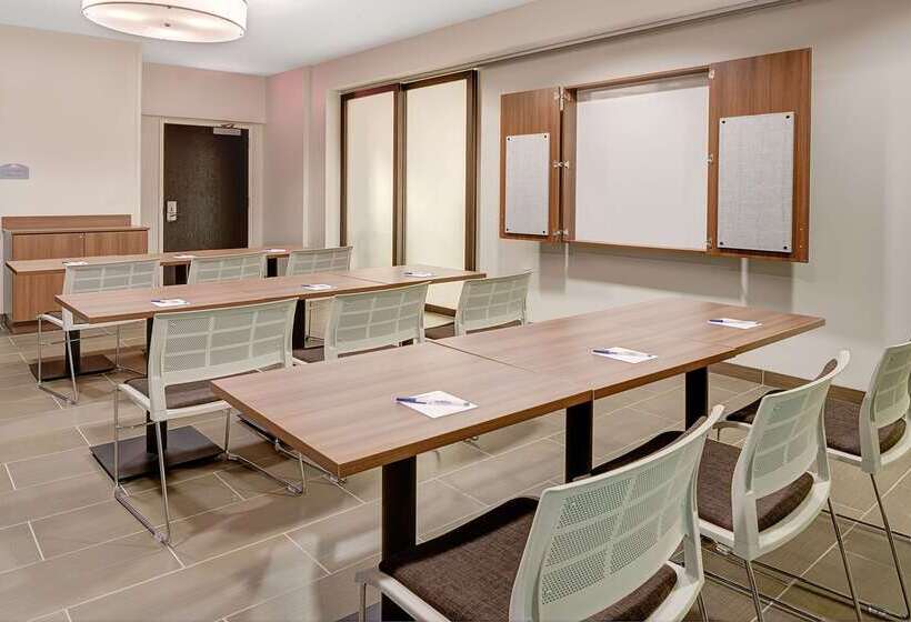 Microtel Inn & Suites By Wyndham Philadelphia Airport Ridley Park