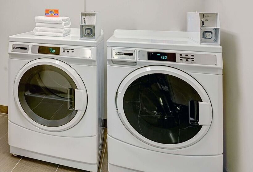 Microtel Inn & Suites By Wyndham Philadelphia Airport Ridley Park