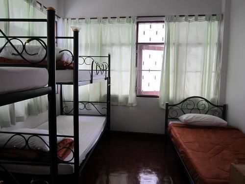 Mint House - Hostel