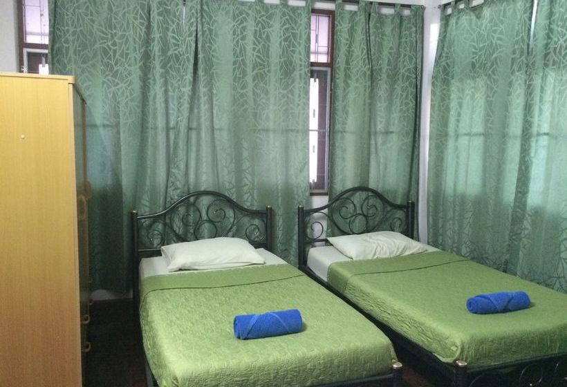 Mint House - Hostel