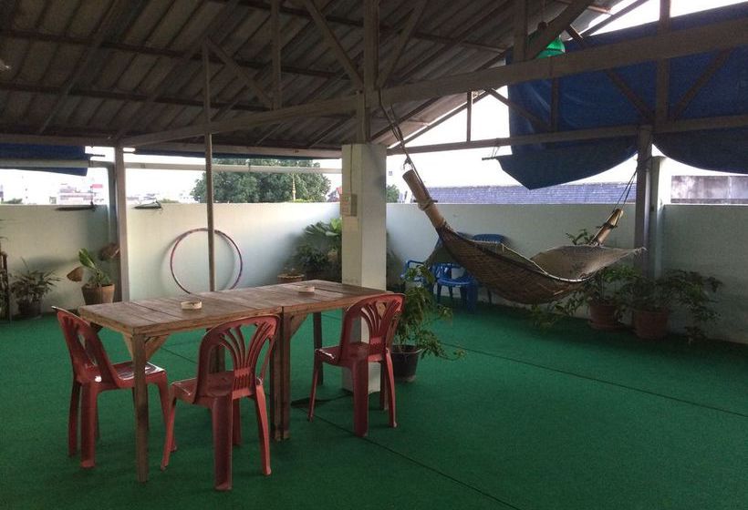 Mint House - Hostel