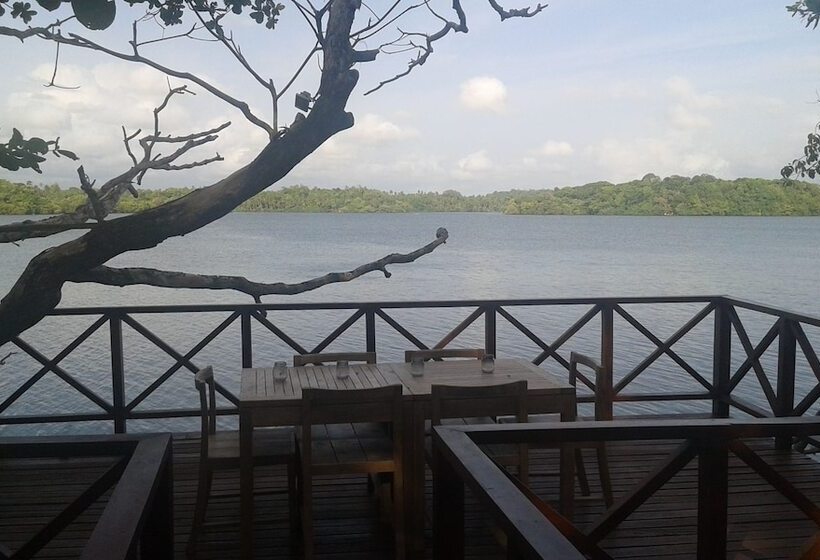 Mo River House Luxury Villa