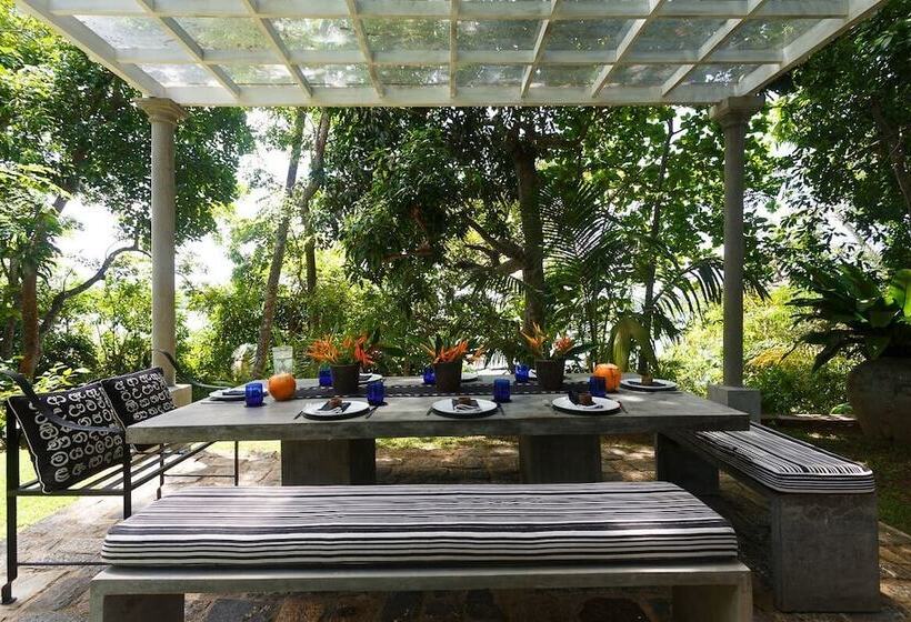 Mo River House Luxury Villa