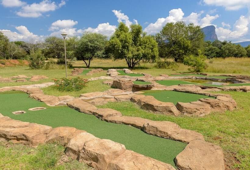 Monomotapa Village At Legend Golf & Safari Resort