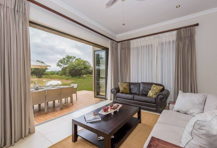 Monomotapa Village At Legend Golf & Safari Resort