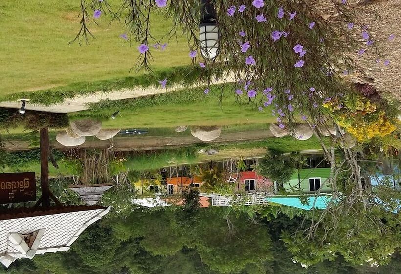 ペンション Baan Sri Chiang Dao