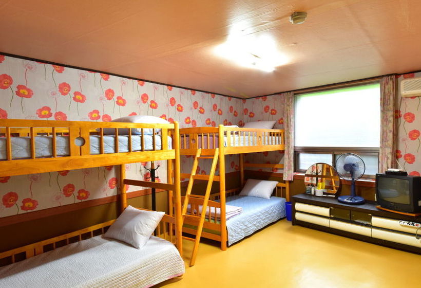 بنسيون Jangwon Parktel