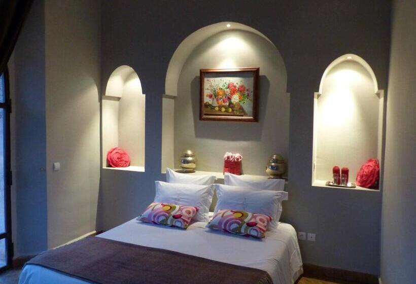 پانسیون Le Cazar