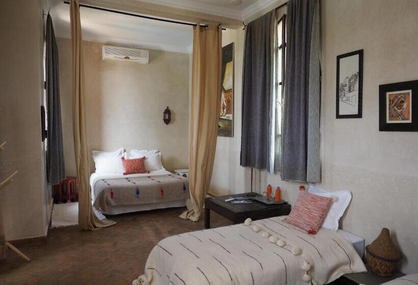 پانسیون Le Cazar