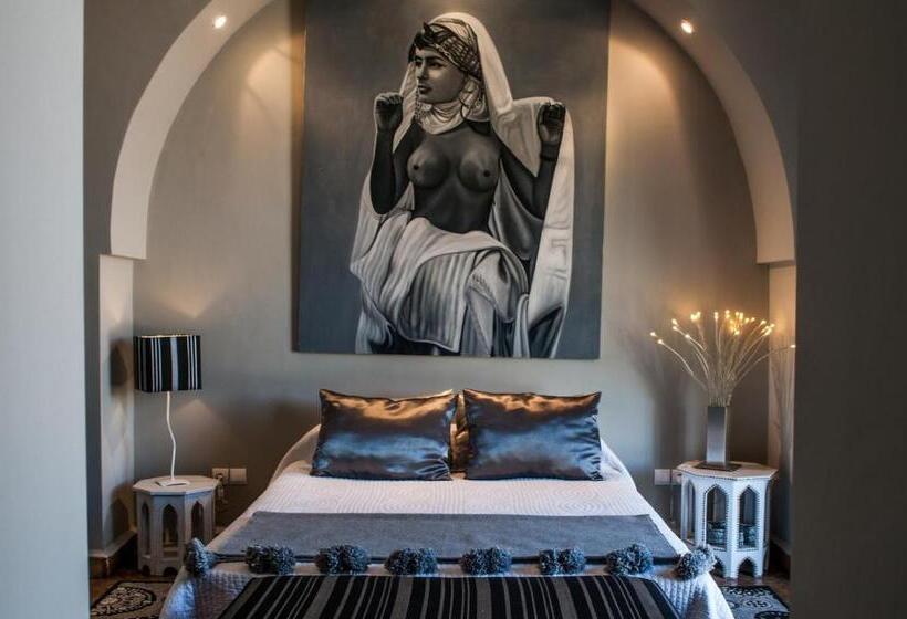 پانسیون Le Cazar