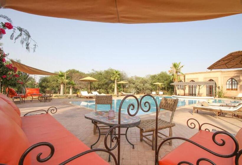 پانسیون Le Cazar