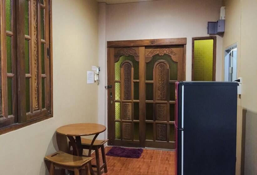 Пансион Wandee Guesthouse