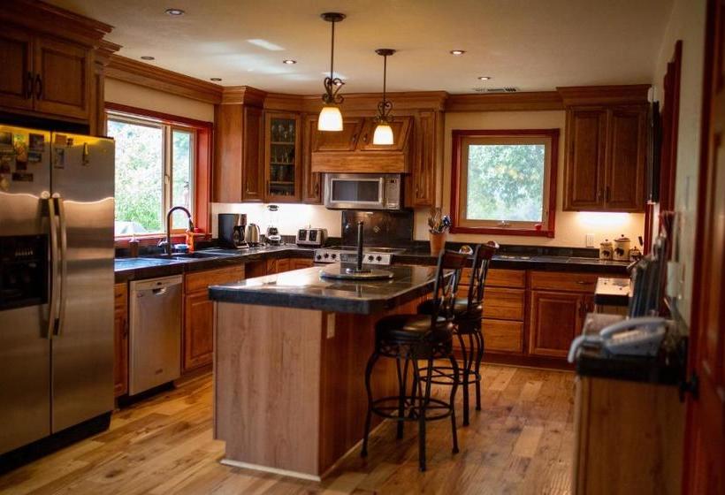 Riverfront Property With Waterfalls Near Yosemite And Bass Lake