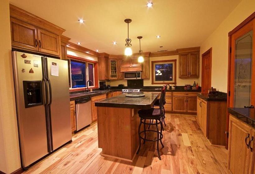 Riverfront Property With Waterfalls Near Yosemite And Bass Lake