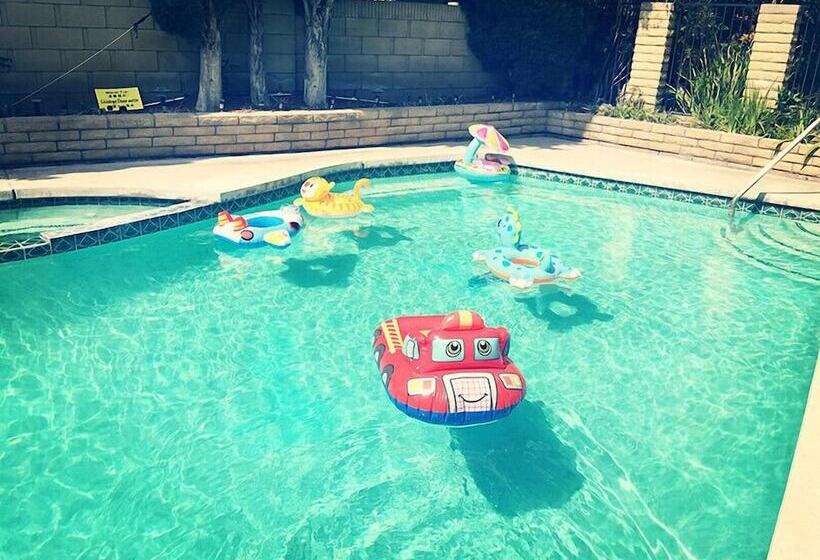 Romantic And Luxury Disney Villa