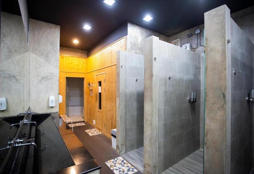 Sea Paradise Hotel Sattahip