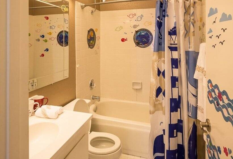 Sunny And Elegant Villa