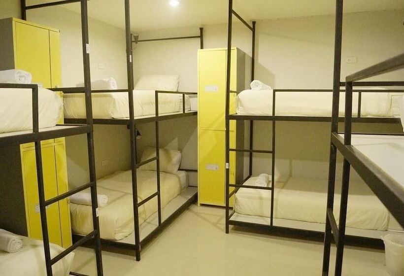 Sunny Hostel Chiangmai @tha Pae