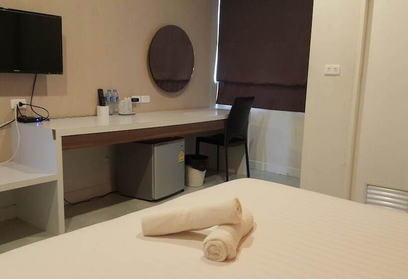 The Living Hotel At Surat Thani