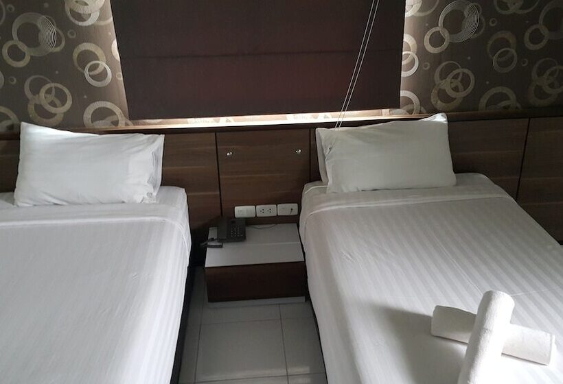 The Living Hotel At Surat Thani