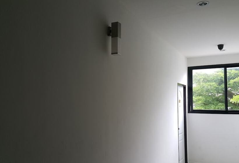 The Living Hotel At Surat Thani