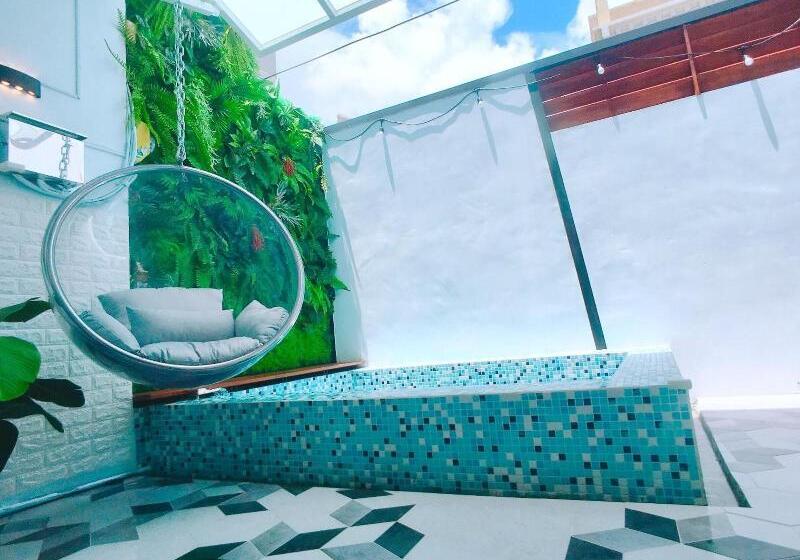 هاستل 墾丁恆春 海角42號一館泳池villa包棟