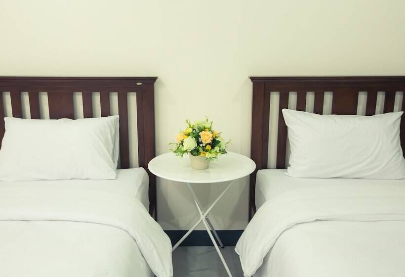 호스텔 The 9th House