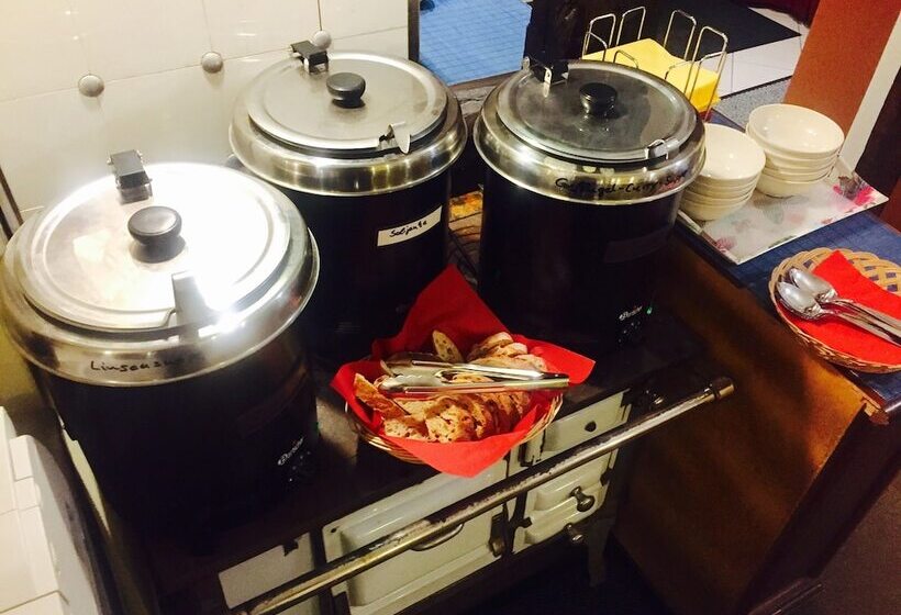 Amadeus Boutique Hotel Deutscher Hof Inn & Suites