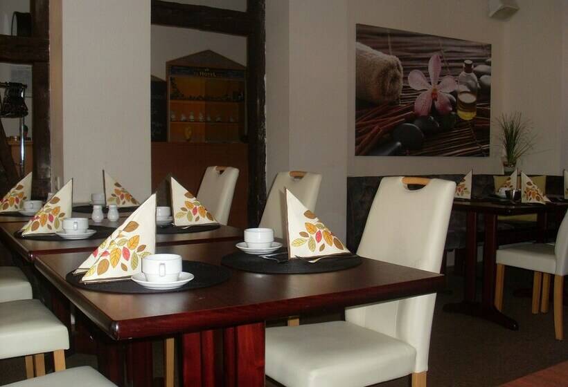 Amadeus Boutique Hotel Deutscher Hof Inn & Suites