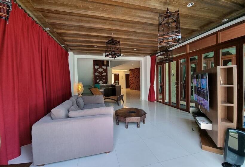 Amatapura Beach Villa 15