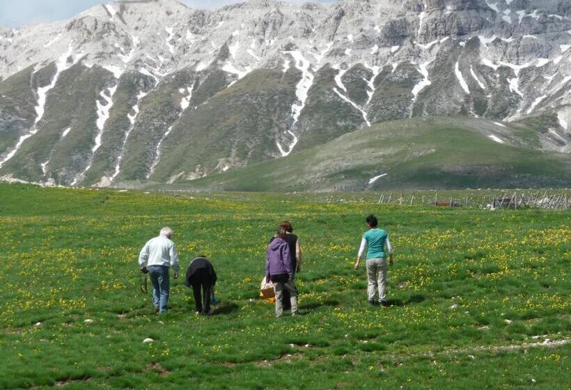 צימר La Bifora E Le Lune Vico Sotto Gli Archi 5