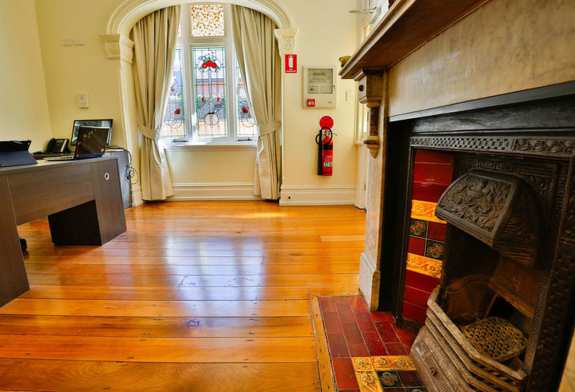 Centennial Park Lodge