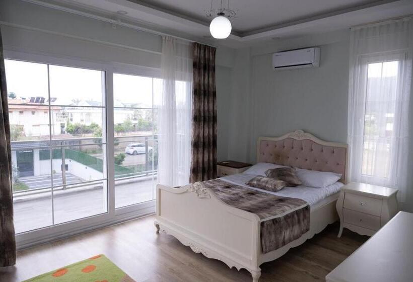 Amore Hotel Teki̇rova