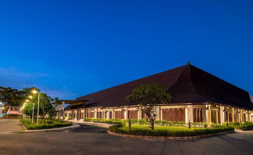 호텔 Bangsaen Heritage