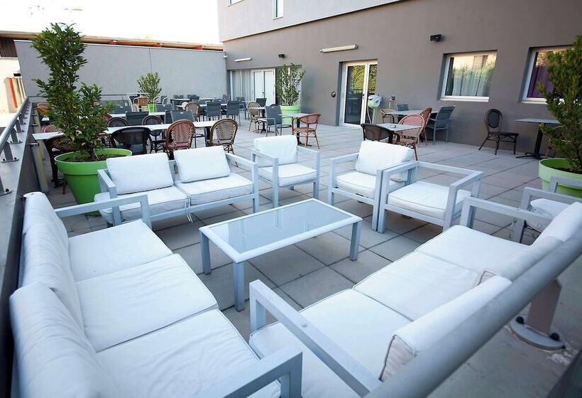 هتل Campanile Clermont Ferrand Centre