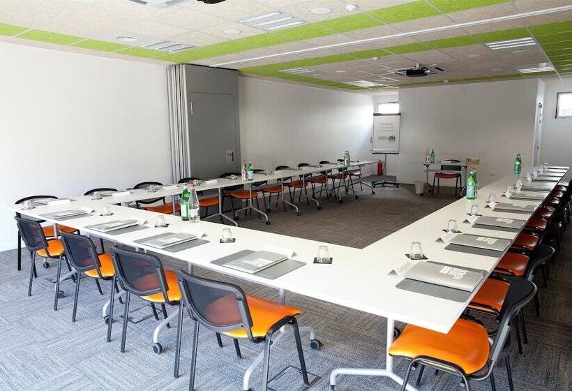 هتل Campanile Clermont Ferrand Centre