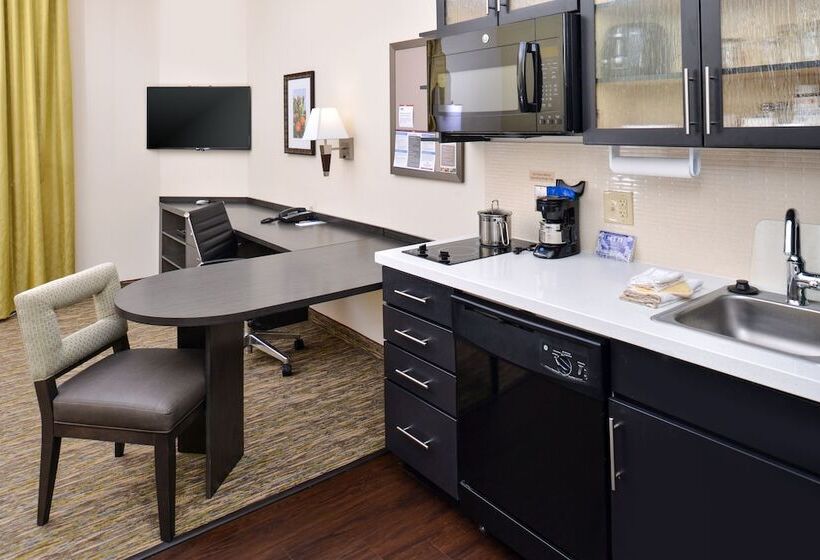 فندق Candlewood Suites Kenedy, An Ihg