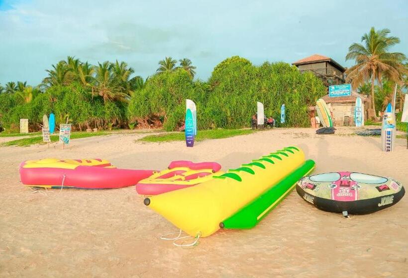 Отель Chami Villa Bentota