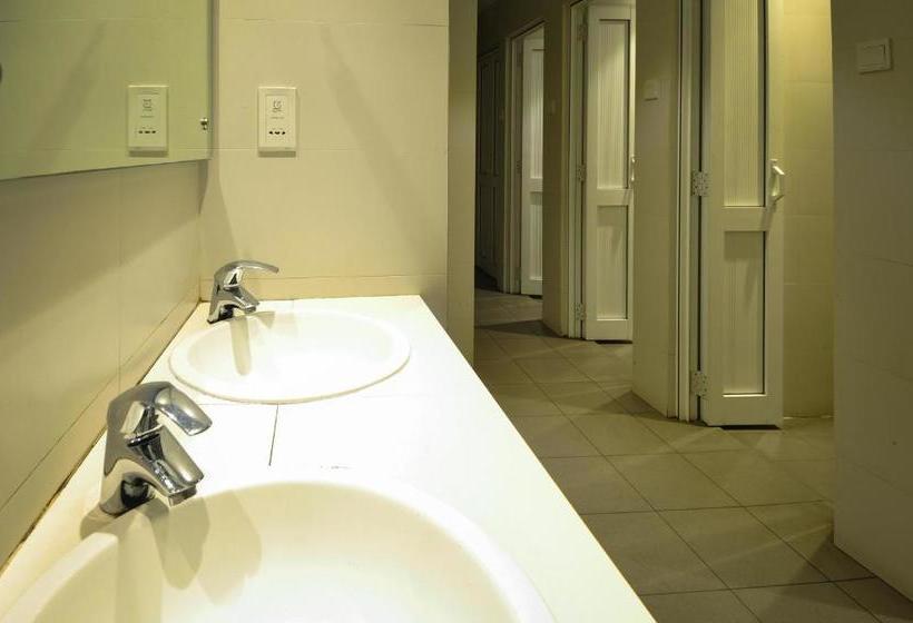 Отель Clock Inn Kandy