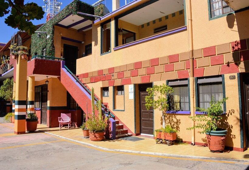 בית מלון כפרי Colonial